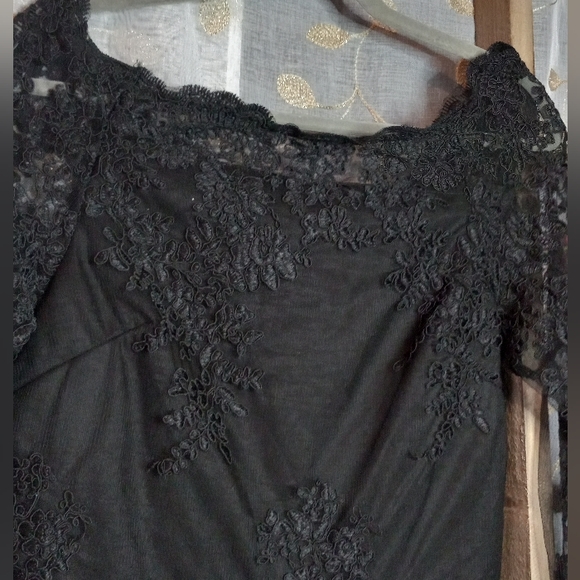 Beautiful Black Special Occasion Jumper w Lace details- medium - Picture 4 of 6